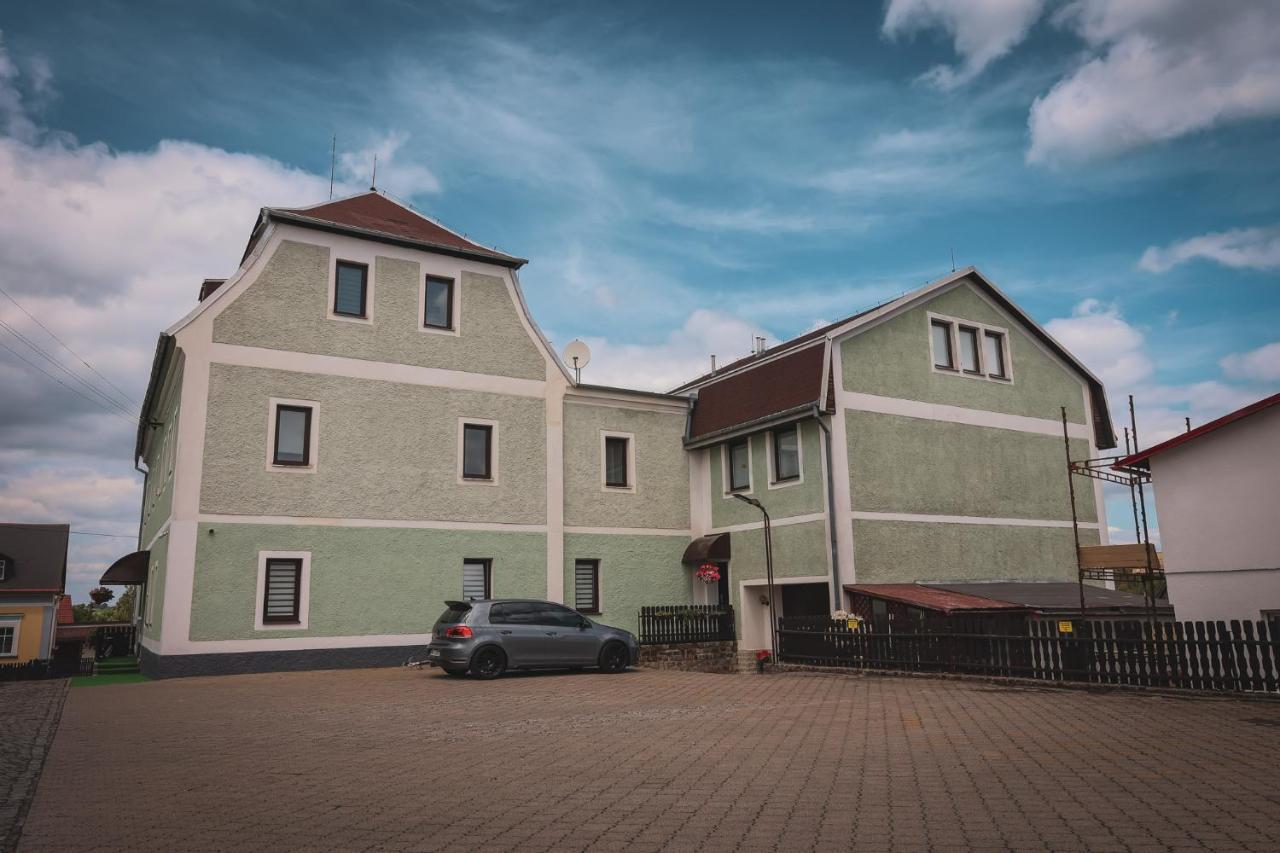 Hotel Apartment Faraon 룸부르크 외부 사진